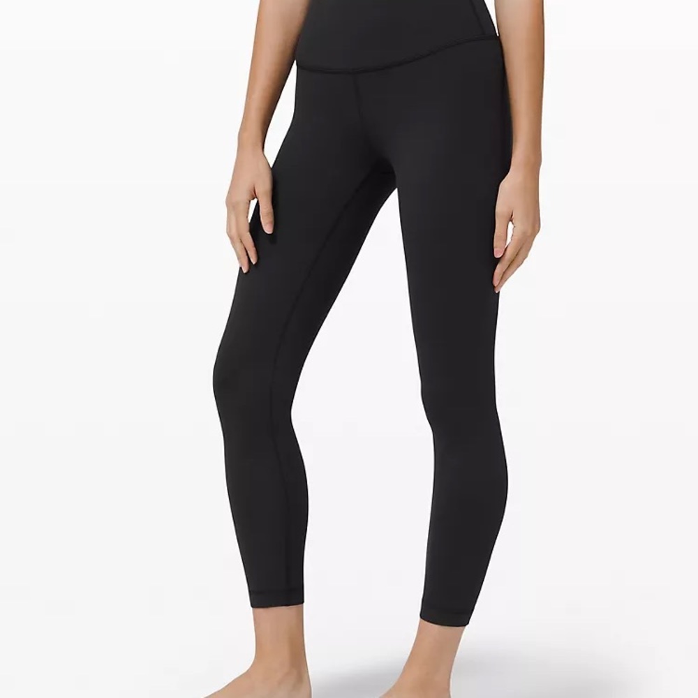 Lululemon high-rise wunder-unders in black size 4